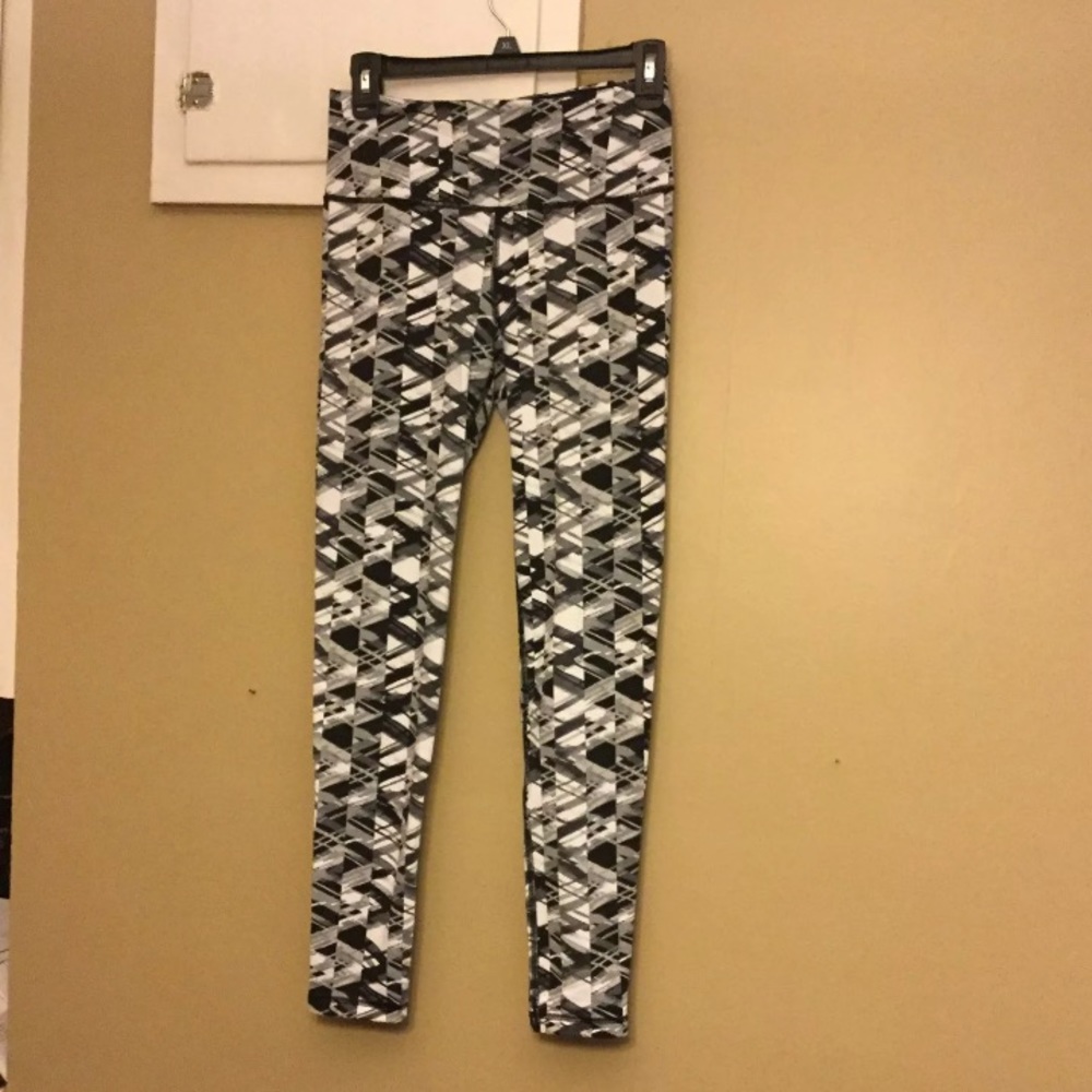 2 Pair VSsport workout pants